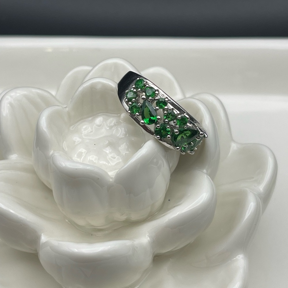 Natural Tsavorite Silver Ring